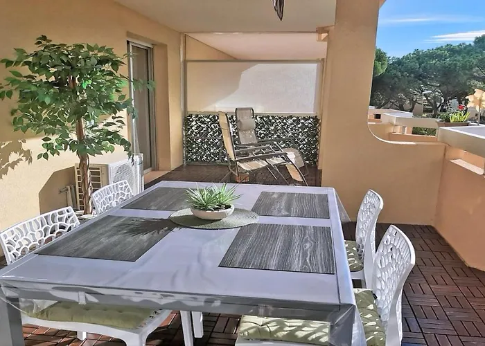 Patio Fleuri Σαιντ-Μαξίμ