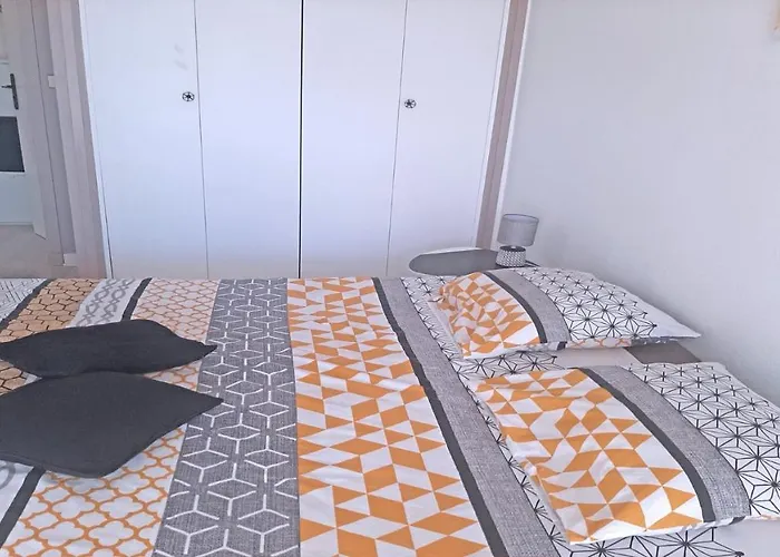 Patio Fleuri Appartement *